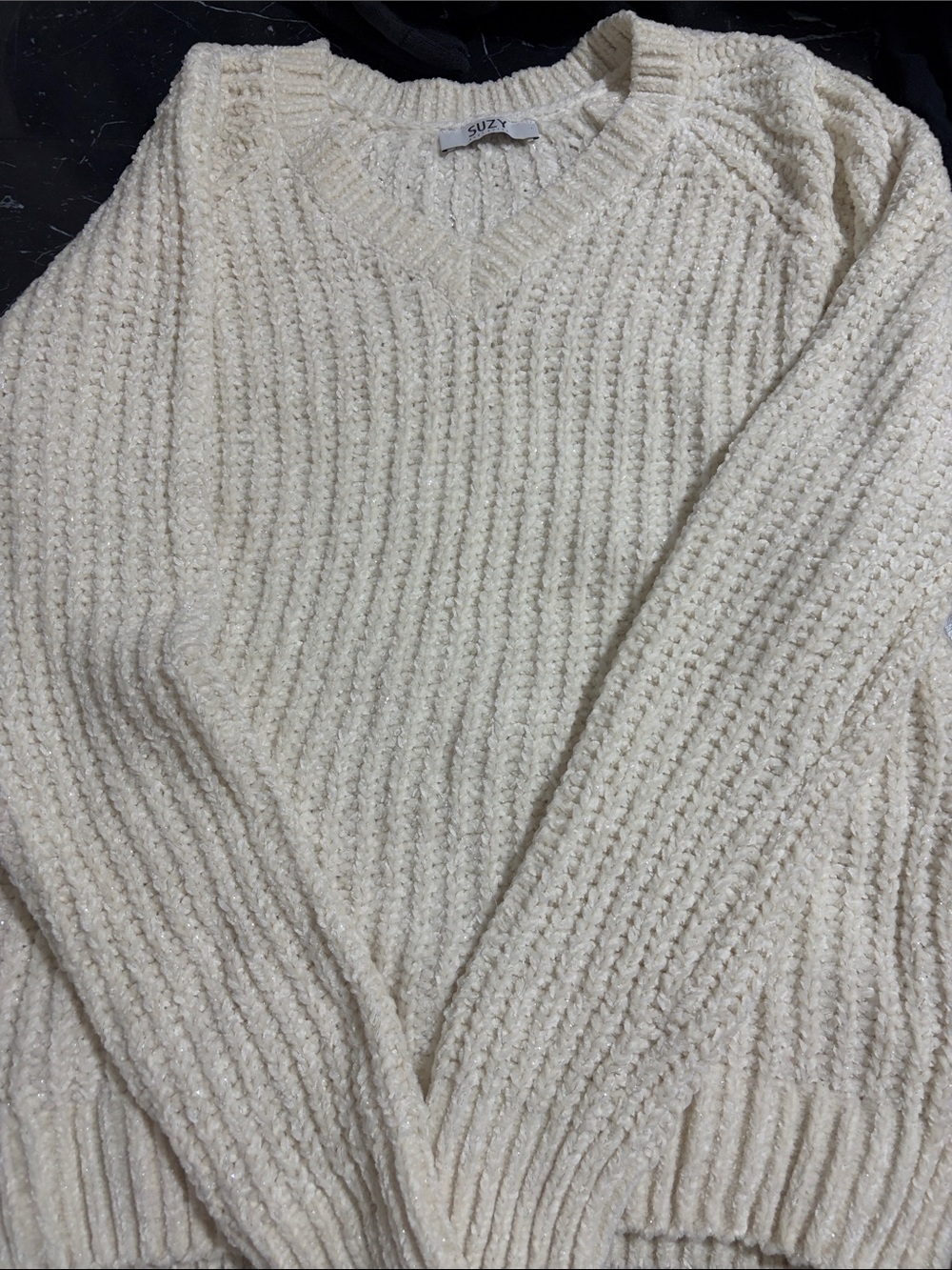 Suzy Shier Cream Ribbed V-Neck Sweater